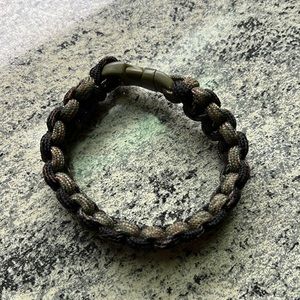 Handmade bracelet with buckle